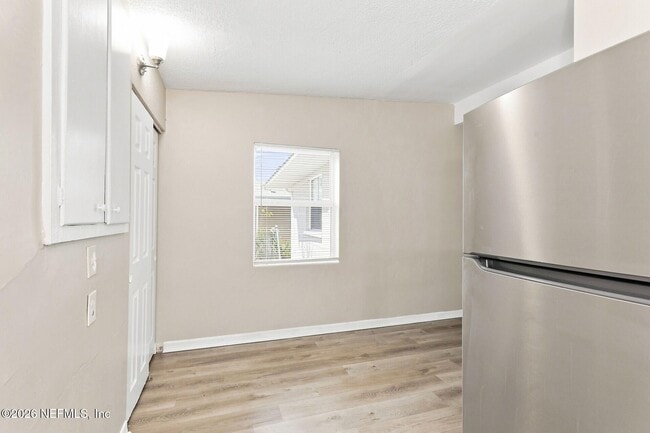 Building Photo - 6132 Ardisia Rd W