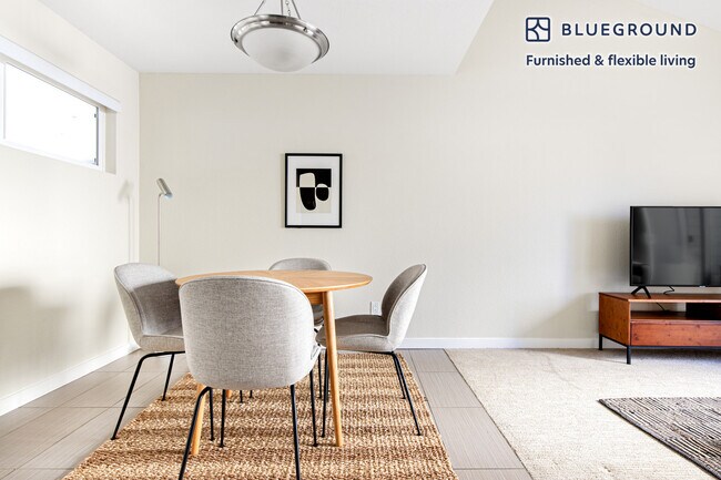 Foto del edificio - 430 Oak Grove Dr