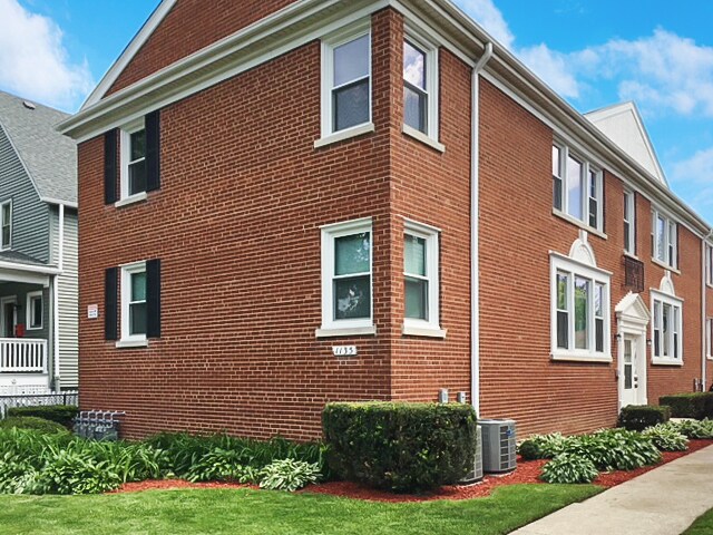 Primary Photo - 1135 Augusta St