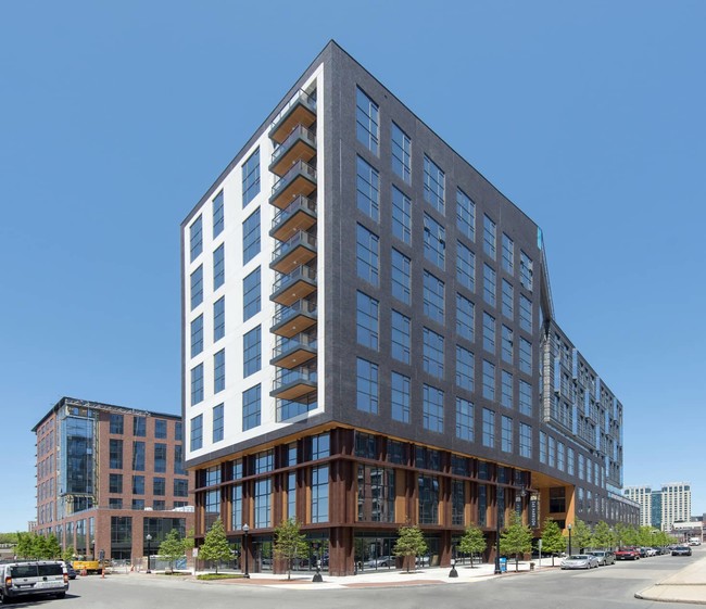 Building Photo - 347 Harrison Ave