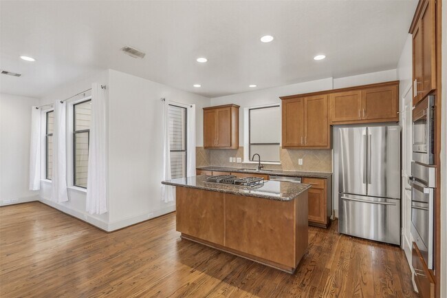 Foto del edificio - 2816 Rusk St