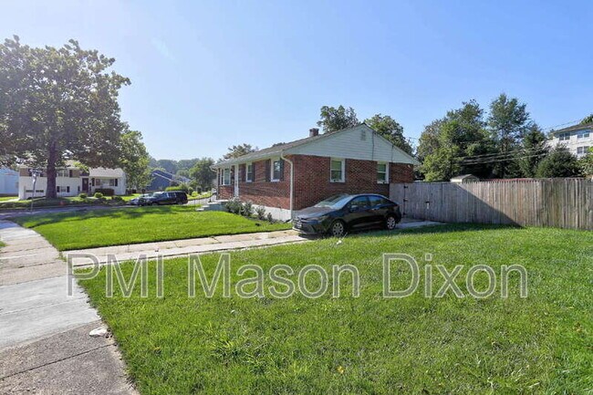 Building Photo - 8523 Fieldway Dr