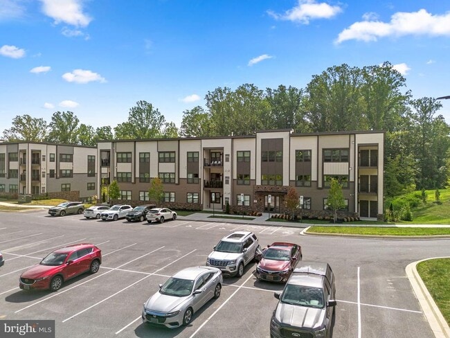 Building Photo - 10421 Resort Road