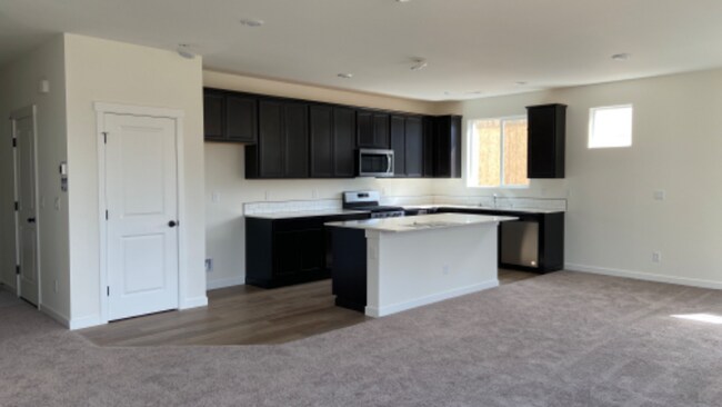 Building Photo - 1546 27th St NW