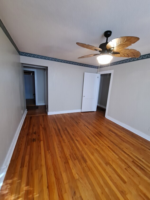 2016 19th St Unit B, Gulfport, MS 39501 Apartments in Gulfport, MS