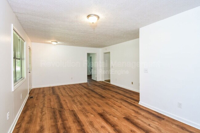 Building Photo - 462 Sandtown Rd SE