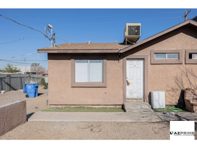 Foto principal - $250 OFF FIRST MONTH'S RENT MOVE IN SPECIA...