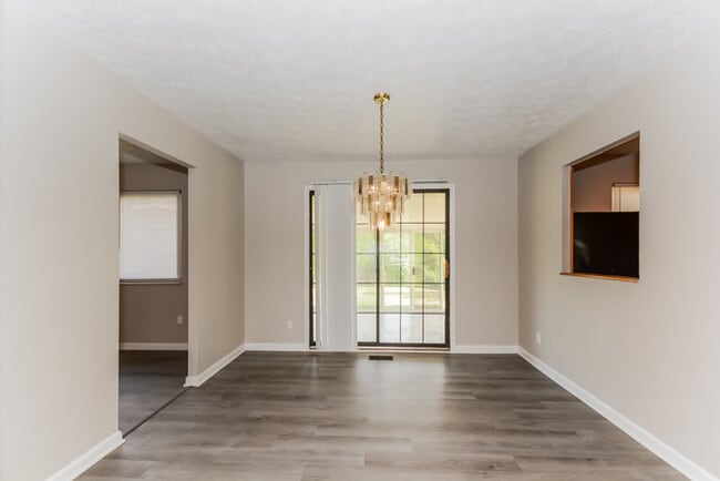 Building Photo - 6158 Ricky Dr