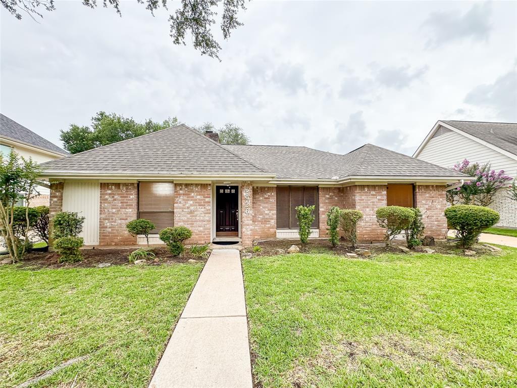 Primary Photo - 2926 Colonial Dr
