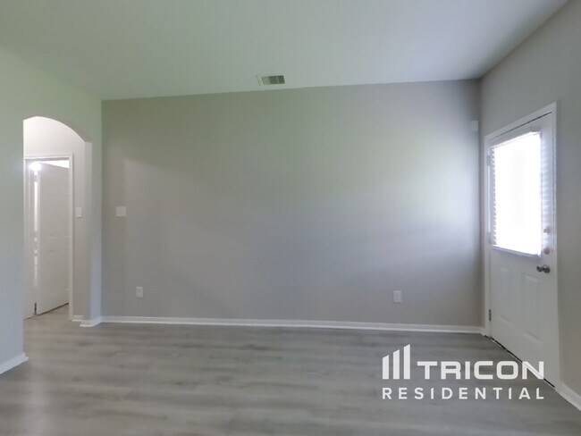 Foto del edificio - 12303 Kings Garden Ct