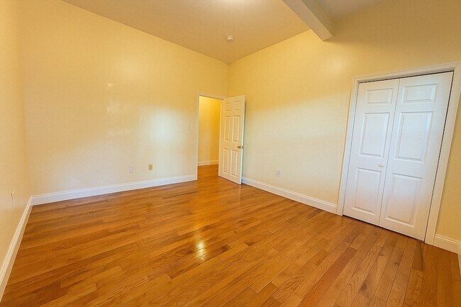 Foto del edificio - 7 North Ave