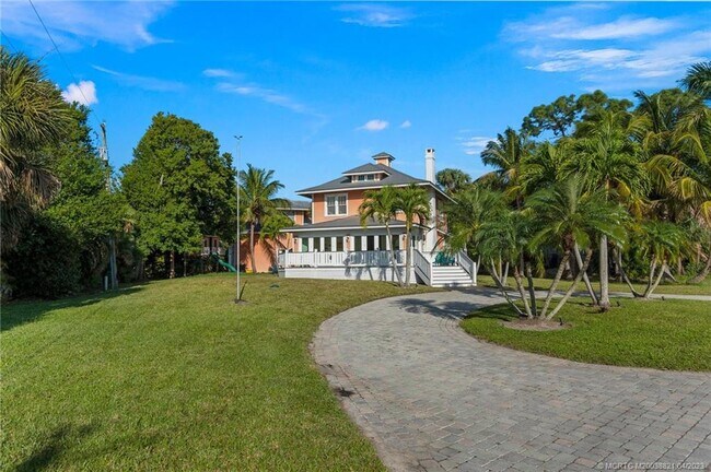 Building Photo - 3400 SW St Lucie Shores Dr