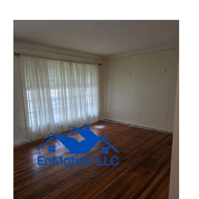 Foto del edificio - 7787 Winthrop St