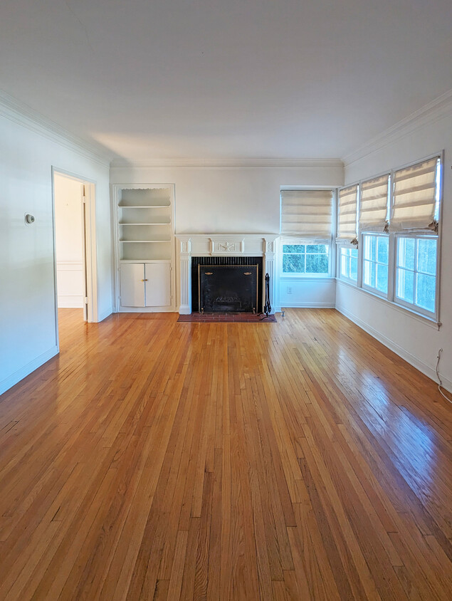 Foto principal - 12146 Sunset Blvd