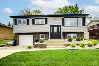 Building Photo - 6553 163rd Pl