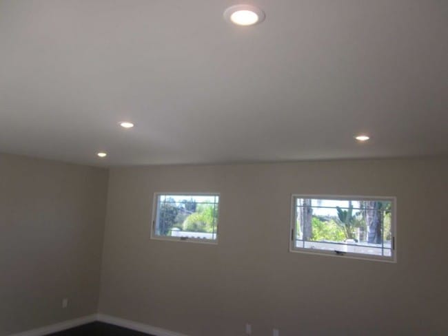 Building Photo - 6940 Beagle St, San Diego, CA 92111