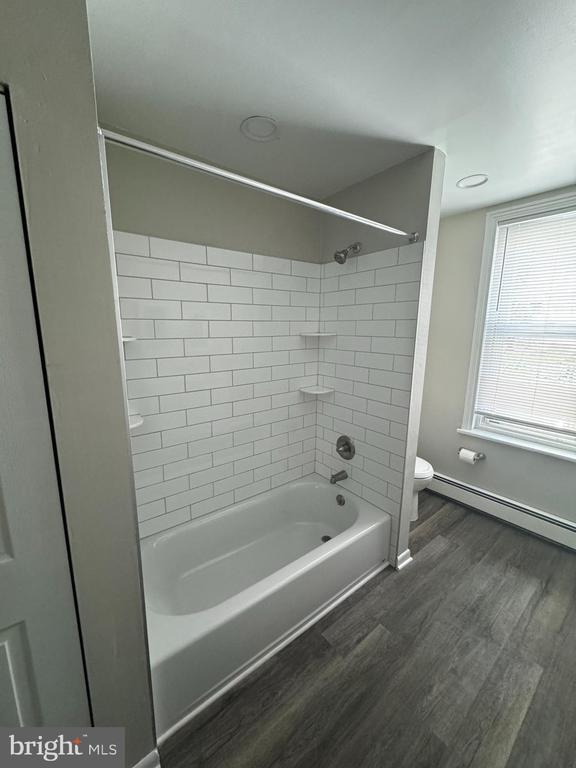 Building Photo - 4259 Ridge Ave