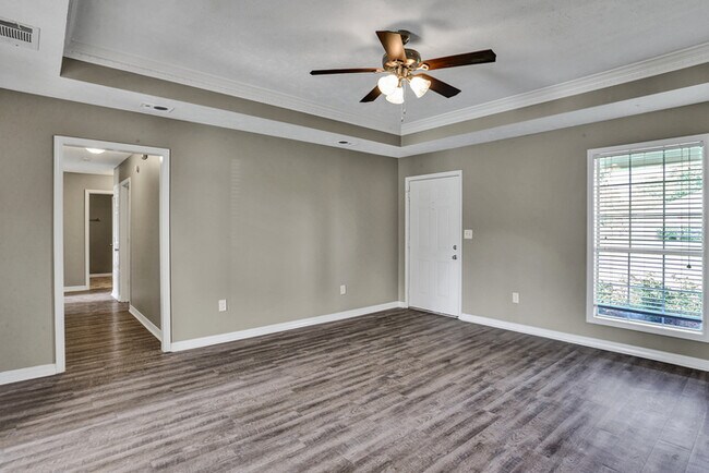 Foto del edificio - 108 Peach Tree Ln