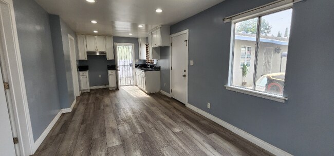 Foto del edificio - 10408 Anzac Ave