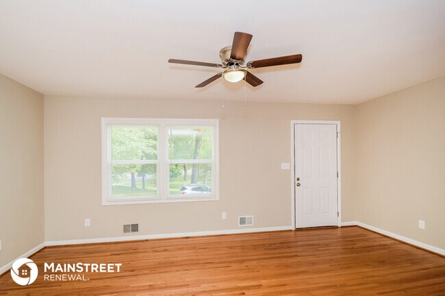 Building Photo - 1829 Linthicum Cir