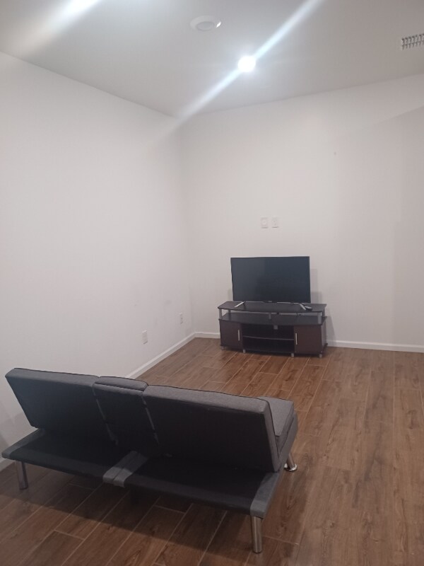 Foto del edificio - 4554 N 92nd Ln