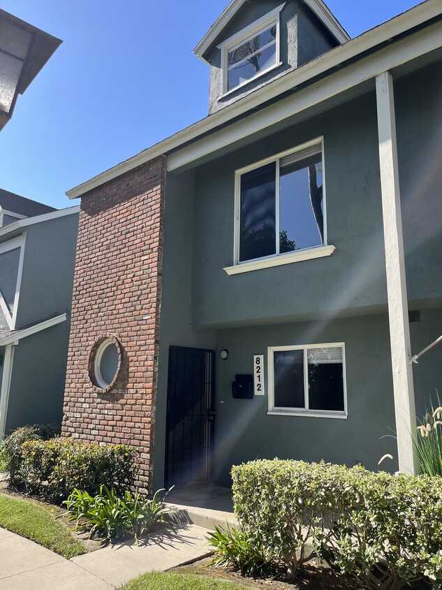 Primary Photo - 8212 Santa Inez Dr