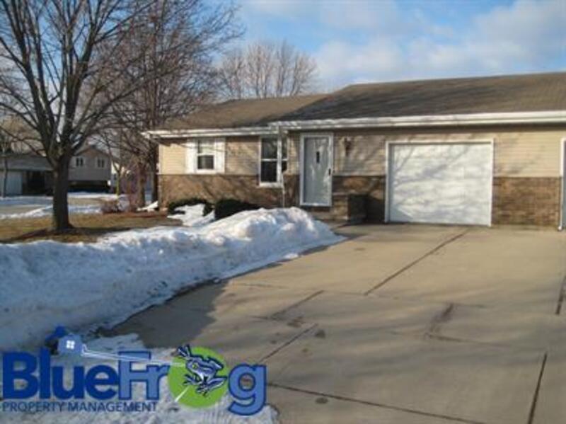 Primary Photo - 840/842 Aphrodite Road - 842