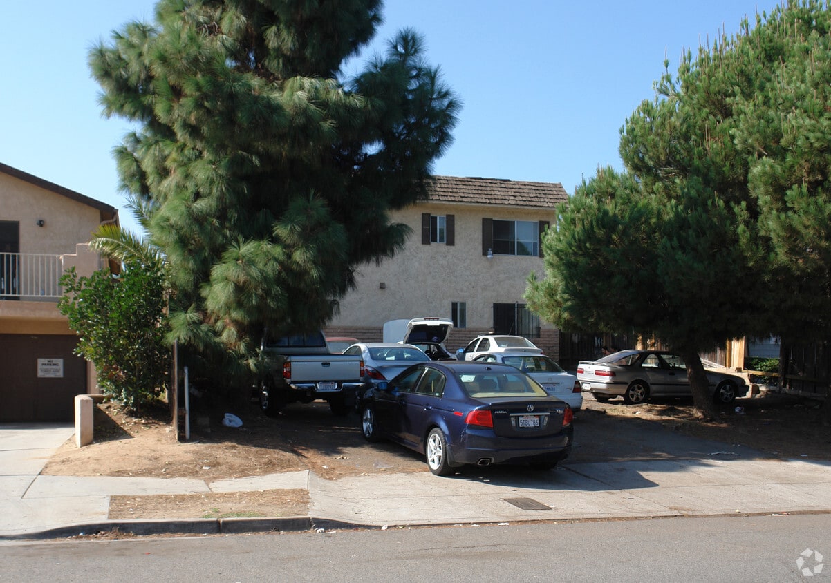 Building Photo - 2626 Highland Ave