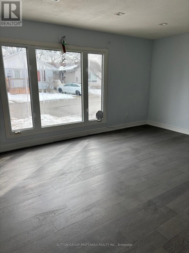 Photo du bâtiment - 1878 Culver Dr