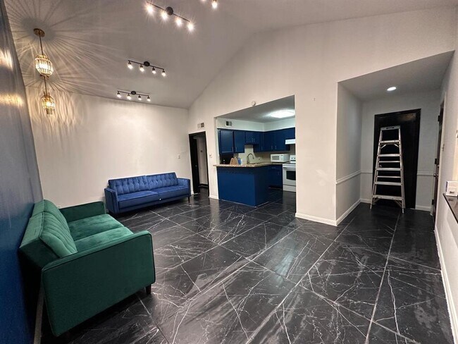 Foto del edificio - 2574 Marilee Ln