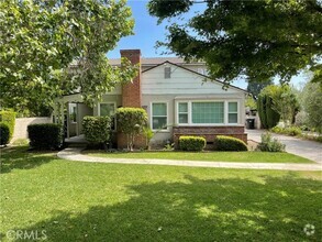 Building Photo - 10 W Longden Ave
