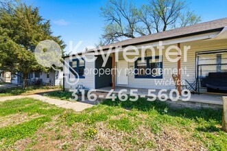 Building Photo - 2322 S Emporia St