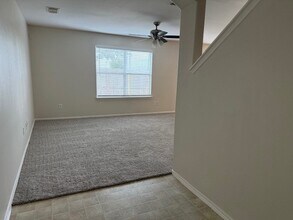 Building Photo - 8319 Radial Ct