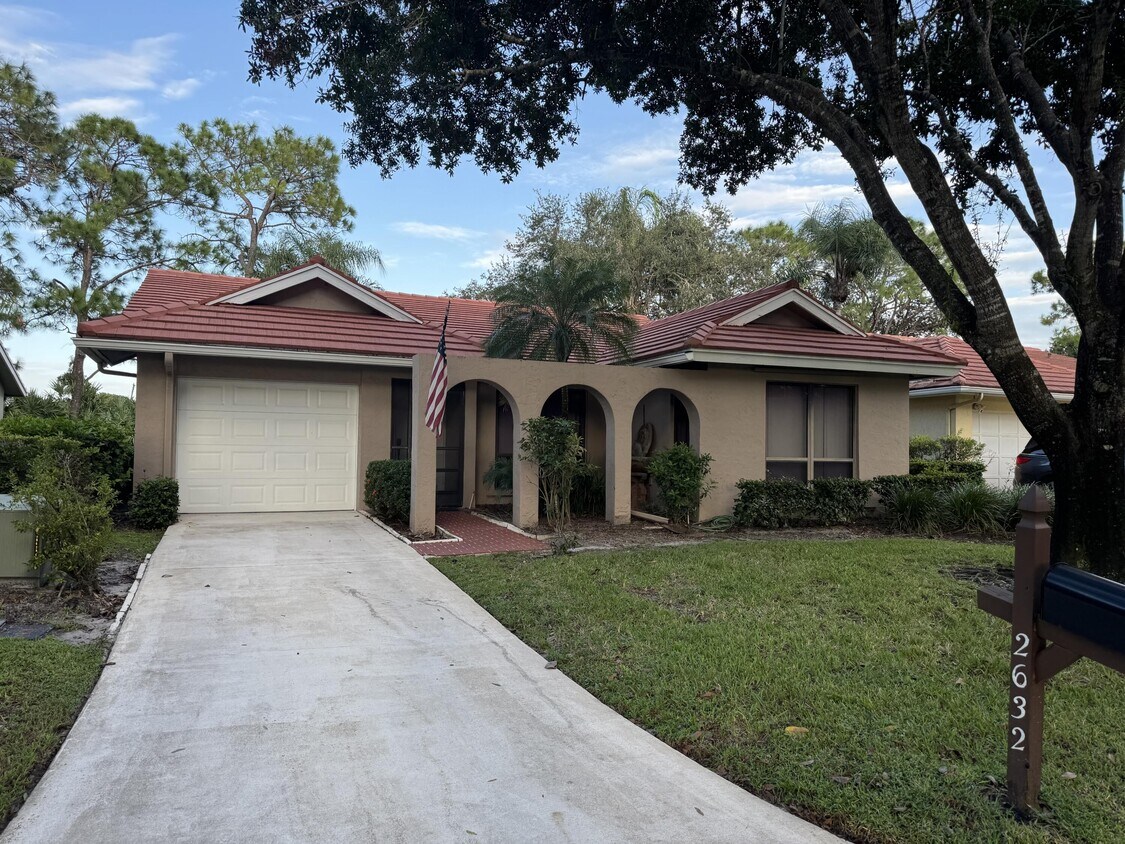 Primary Photo - 2632 SW Willowood Cir