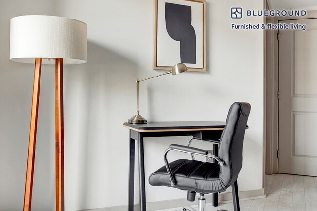 Building Photo - 505 18th St S