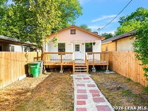 Building Photo - 508 Randall Ave