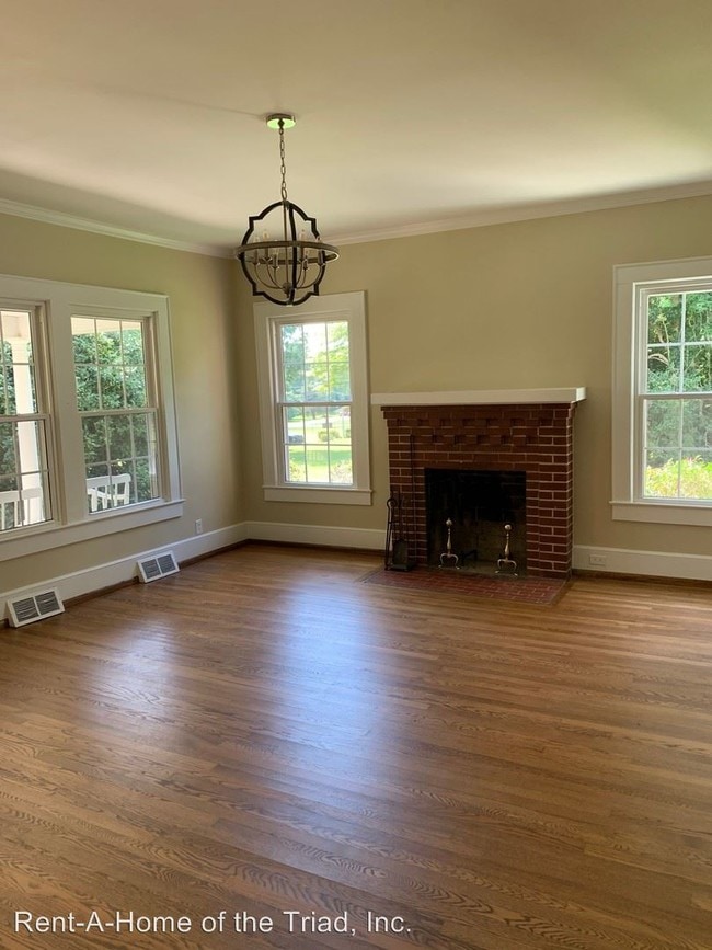 Building Photo - 4 br, 2 bath House - 5107 North Church Street