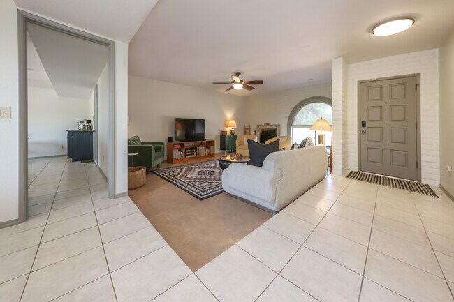 Foto del edificio - 6532 N Burro Creek Pl