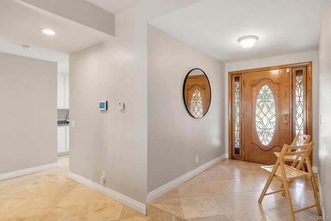 Building Photo - 6908 Country Club Dr