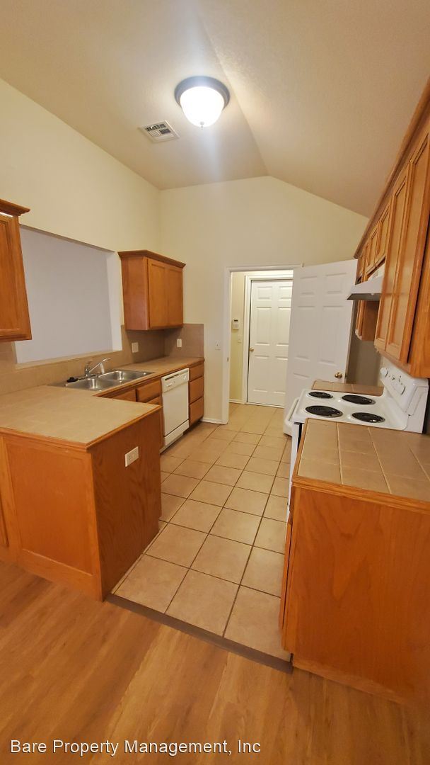 Foto del edificio - 3 br, 2 bath House - 2725 Northern Hills Rd