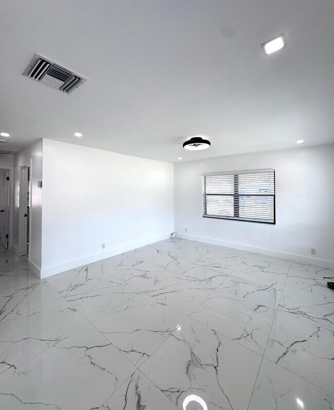 Foto del edificio - 835 Andrew Redding Rd