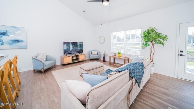 Foto del edificio - 128c Marcella Ln Ln