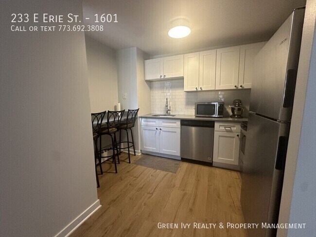 Foto del edificio - 233 E Erie St