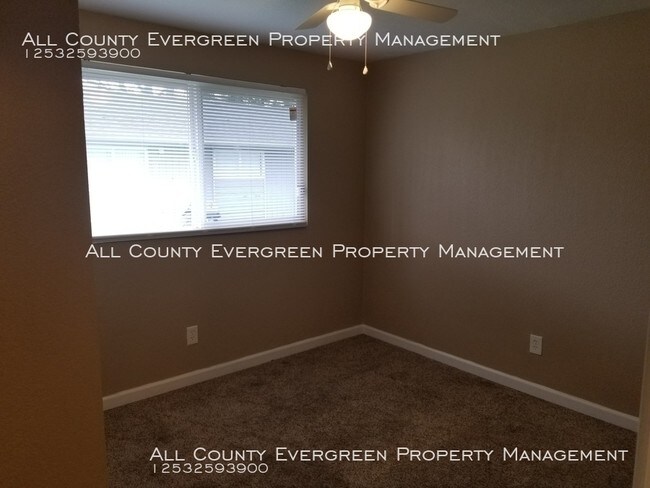 Foto del edificio - 1517 E 38th St