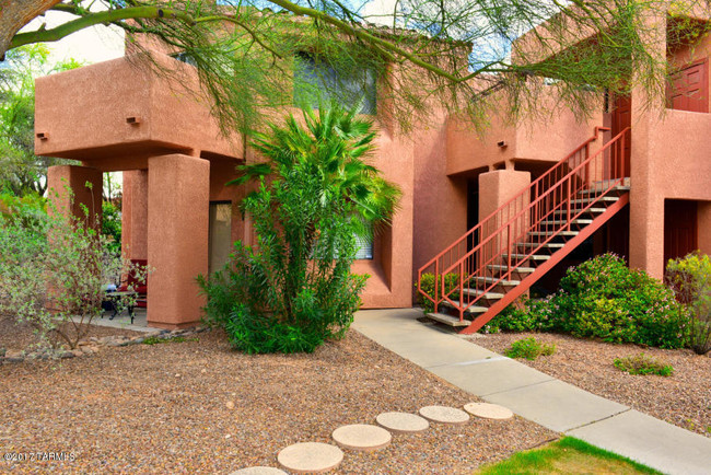Foto del edificio - 5051 N Sabino Canyon Rd