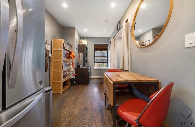 Foto del edificio - 42 Palmetto St