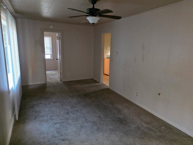 Photo - 732 Maplehill Ave House