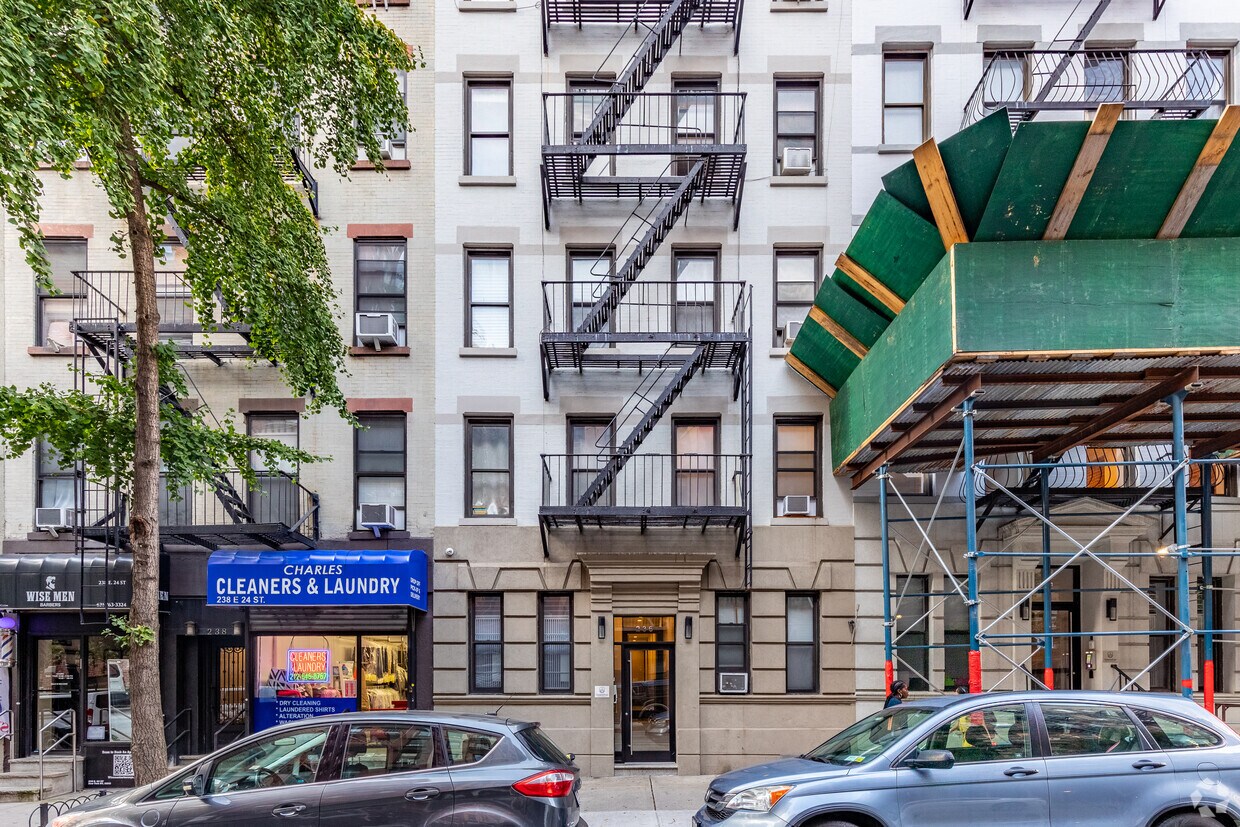 Primary Photo - 236 E 24th St