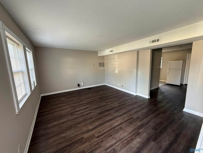 Foto del edificio - 3408 Glen Park Dr NW
