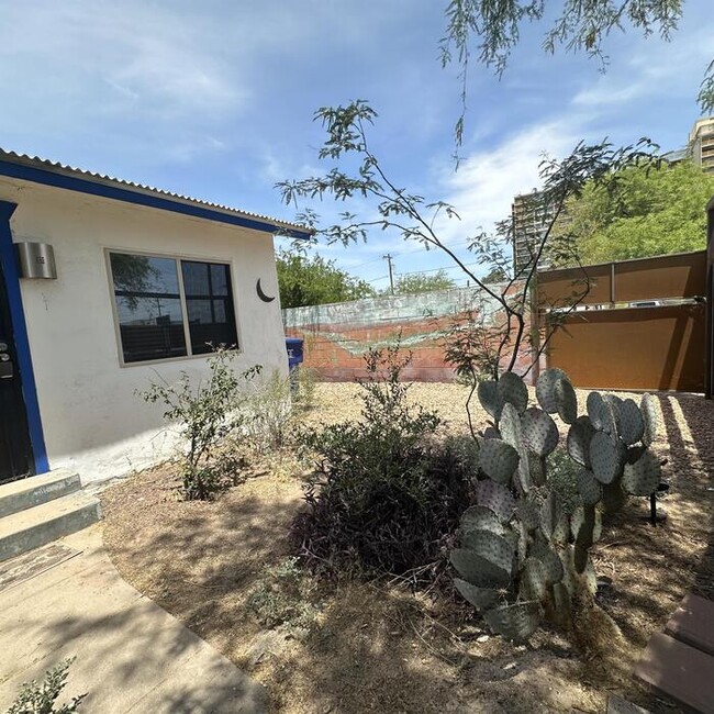 Foto del edificio - 1319 N 13th Ave